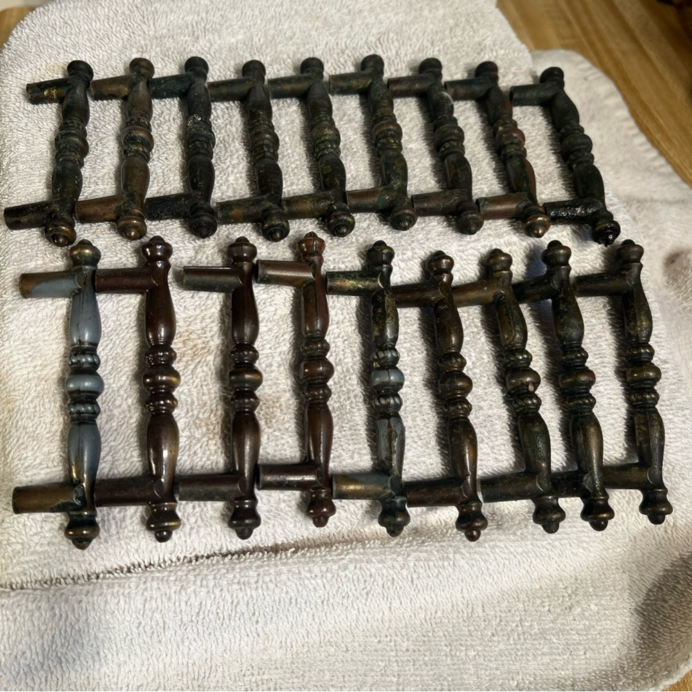 18 Vintage Amerock 176-1 Brass Drawer Cabinet Pull Handles with Screws 1970’s